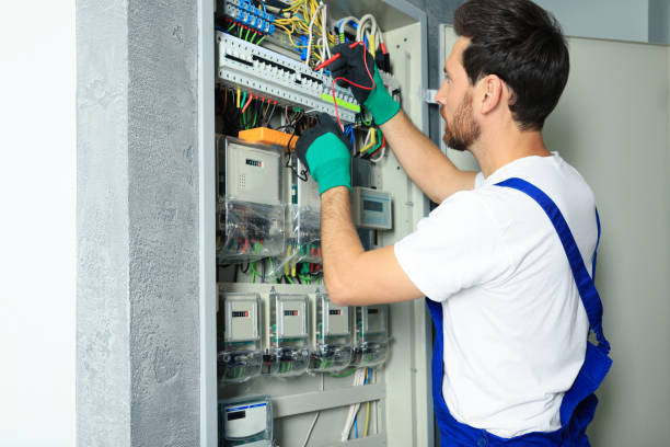 Best Licensed Electrician  in Woodbourne, PA